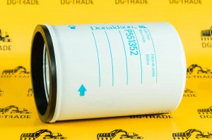 Масляный фильтр John Deere RE59754 Масляный фильтр John Deere RE59754