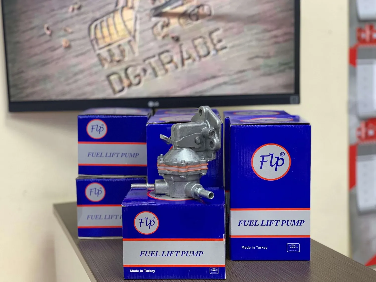 Поступление топливных насосов (ТННД) FLP
