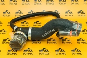 Патрубок системы охлаждения верхний JCB (Original) 834/11380