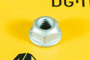 Гайка крепления турбины JCB 320/06008